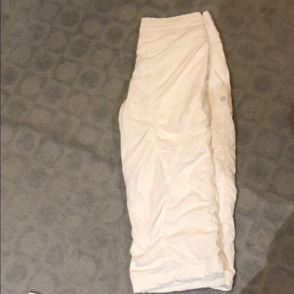 Lululemon Studio crop 28” lined Women 6